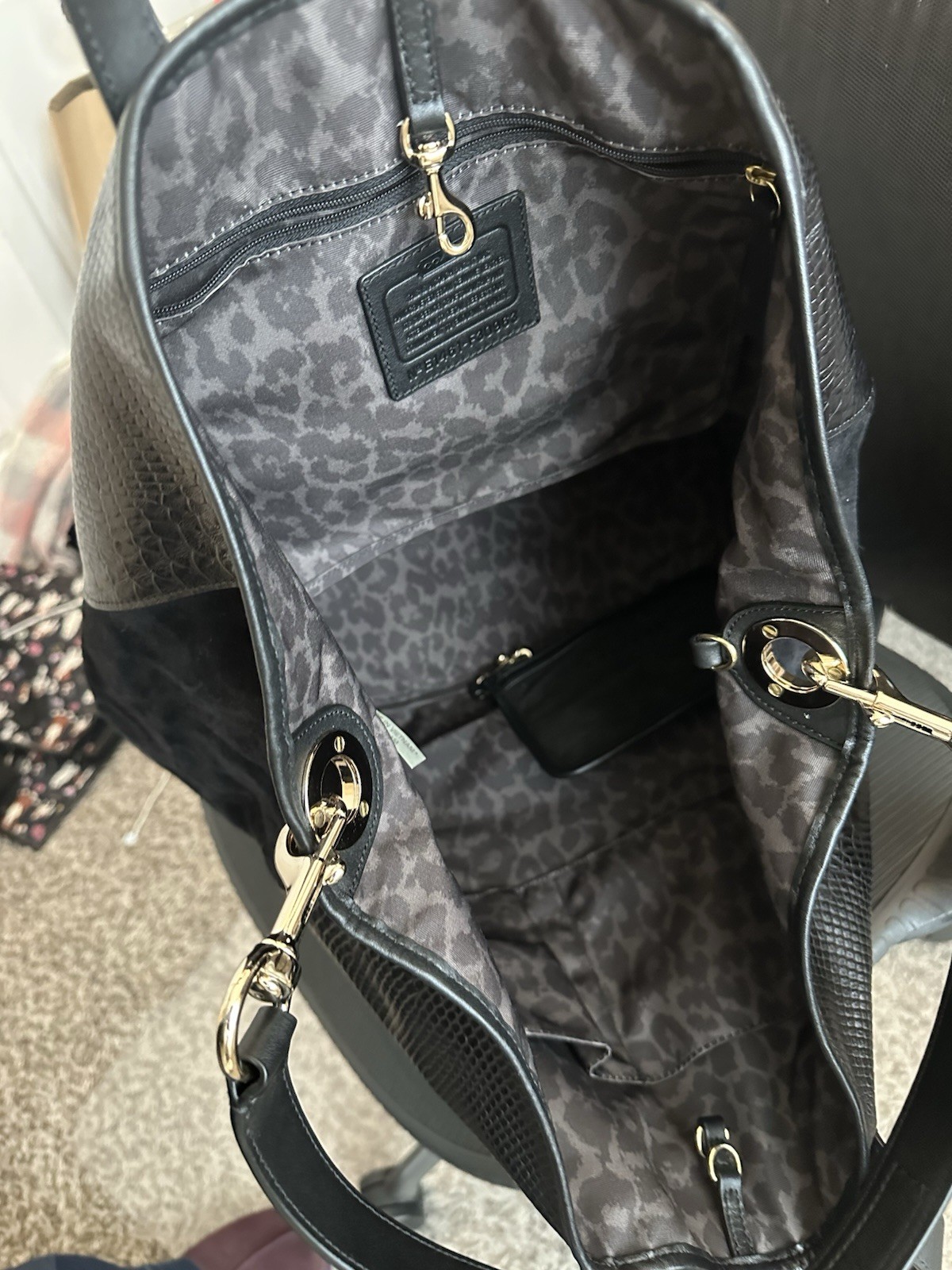 Coach extra large xl Hadley python, black shoulde… - image 8