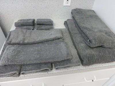 Abyss Habidecor Super Pile Set: 4 facecloths, 5 hand towels, 2 bathsheets USED