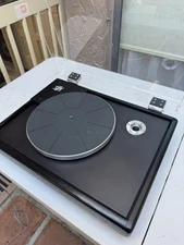 VPI HW-19 junior belt drive turntable no tonearm