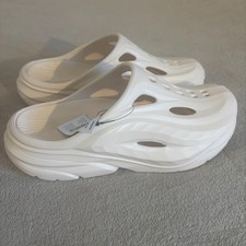 Hoka Ora Recovery Mule Slippers Beige Mens Size 8/Womens Size 10 Sandals