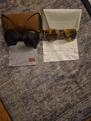 Set Of 2 Pairs Of Women Sunglasses  Raybans And Michael Kors