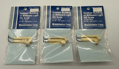 3 Miniatronics Outdoor Building or Billboard Light HO Scale Model 72-007-02 New