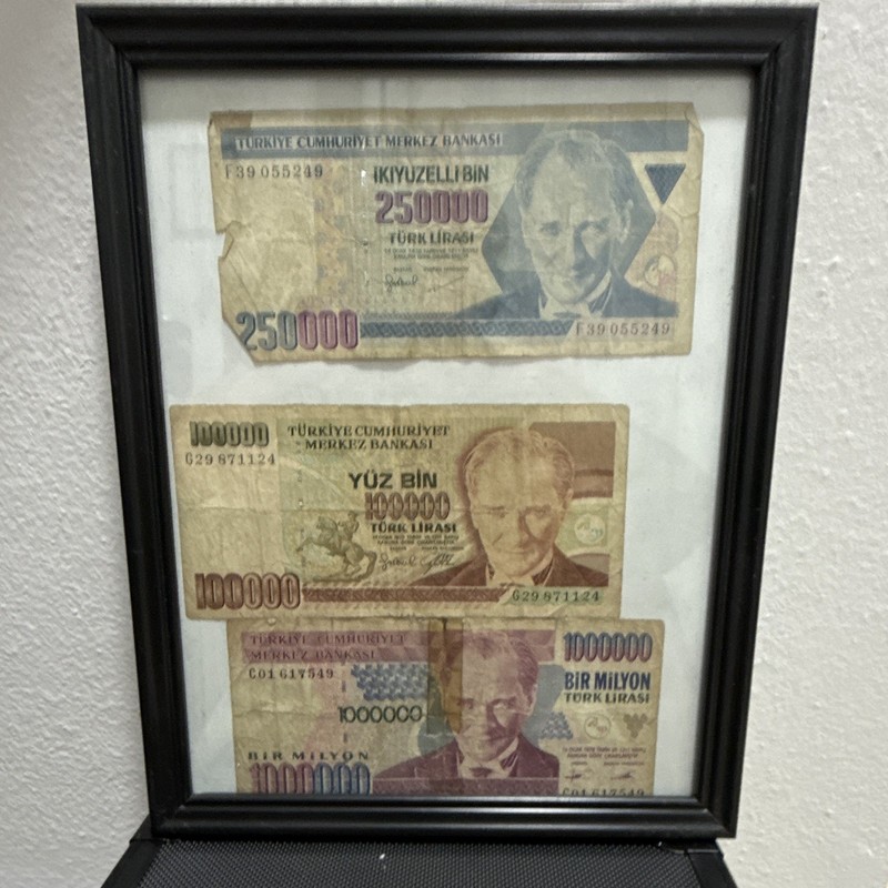 Türkiye Cumhuriyeti Merkez Bankası Framed Turkish Lira Banknotes Lot