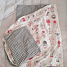 Black and white robots single duvet cover with matching pillow case, 2 items