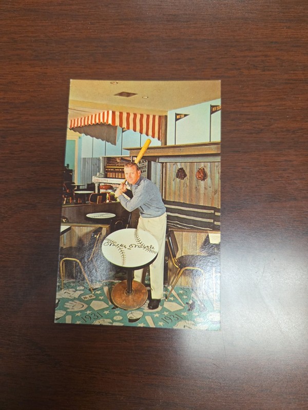 1962 Holiday Inn Mickey Mantle Postcard w/ Bat in Dugout Lounge ~ NY Yankees