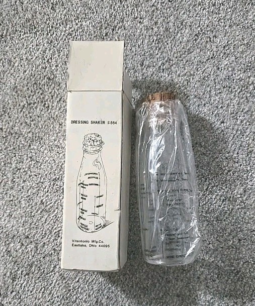 VTG Vitantonio MFG Co Dressing Shaker Bottle #564 Eastlake OH USA NOS