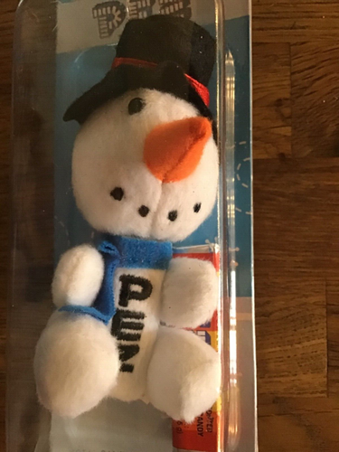 Winter Plush Snowman Carded Keychain PEZ Dispenser 2015 Retired (PD#493) - Picture 2 of 3
