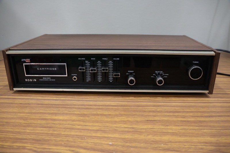 Robin Solid State 8- Track/ AM/ FM/ Multi-Plex Stereo Receiver- Dut's Deals