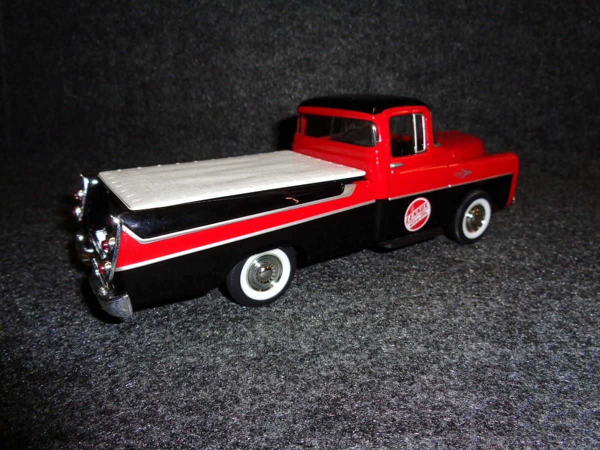 1957 DODGE PICKUP TRUCK SWEPTSIDE D100 LENNOX LIBERTY CLASSICS