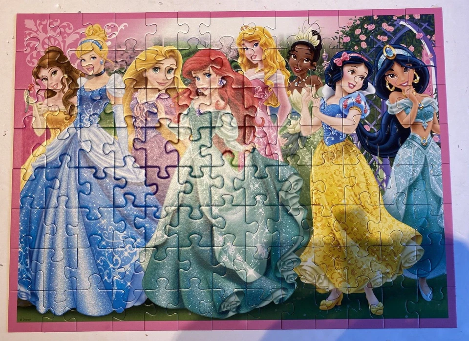 Rompecabezas Ravensburger Princess Portraits 100 piezas XXL hecho y completo Foto 2 de 4