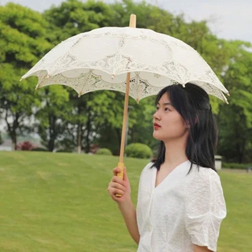 Hollowed Wedding Lace Umbrella Wooden Handle Parasol Umbrella Bride - Picture 4 of 21