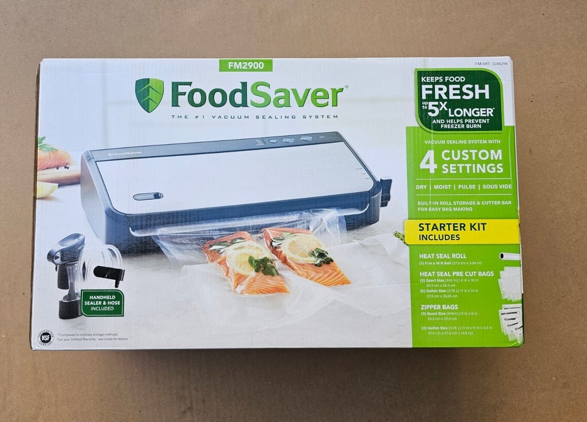FoodSaver Vacuum Sealing System with Handheld Sealer