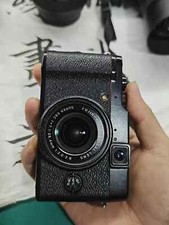 FUJIFILM X10 12MP Digital Camera with 12 Megapixel Optical Zoom Black English