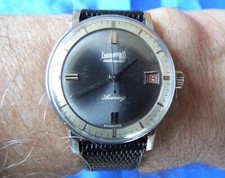 EBERHARD ACERING S/S 25 JEWEL AUTO 1968. LOVELY RARE TUXEDO DIAL & ROULETTE DATE