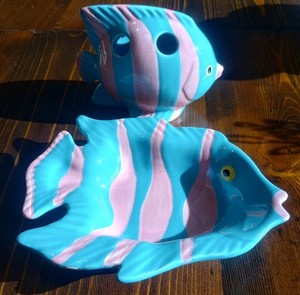 Fish Toothbrush Holder Soap dish 1990s Pink And Turquoise Vintage