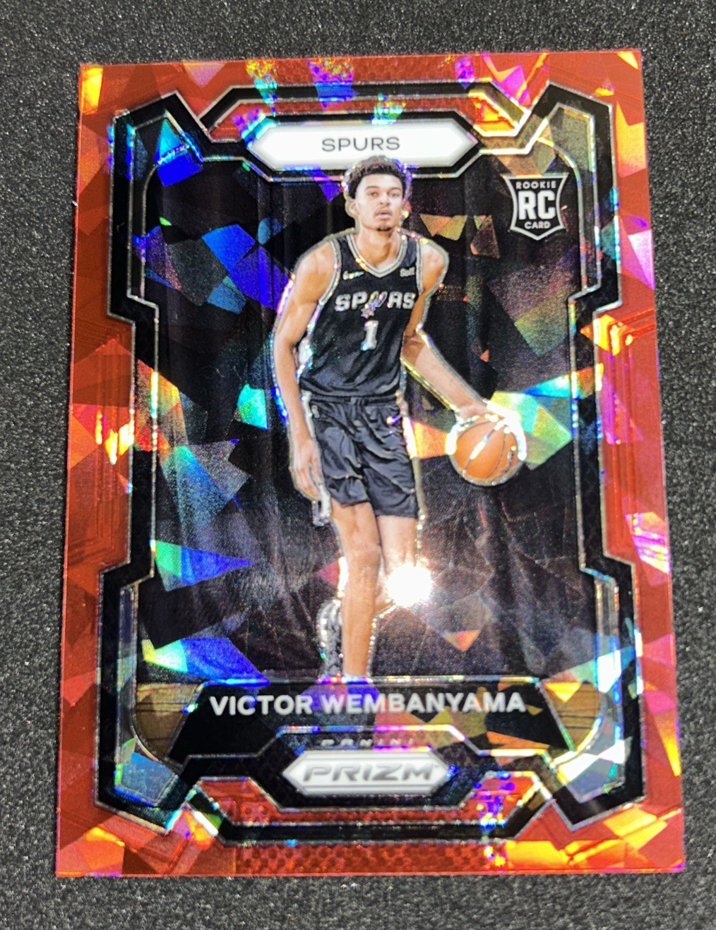 2023-24 Panini Prizm Victor Wembanyama #136 Red Cracked Ice Rookie RC