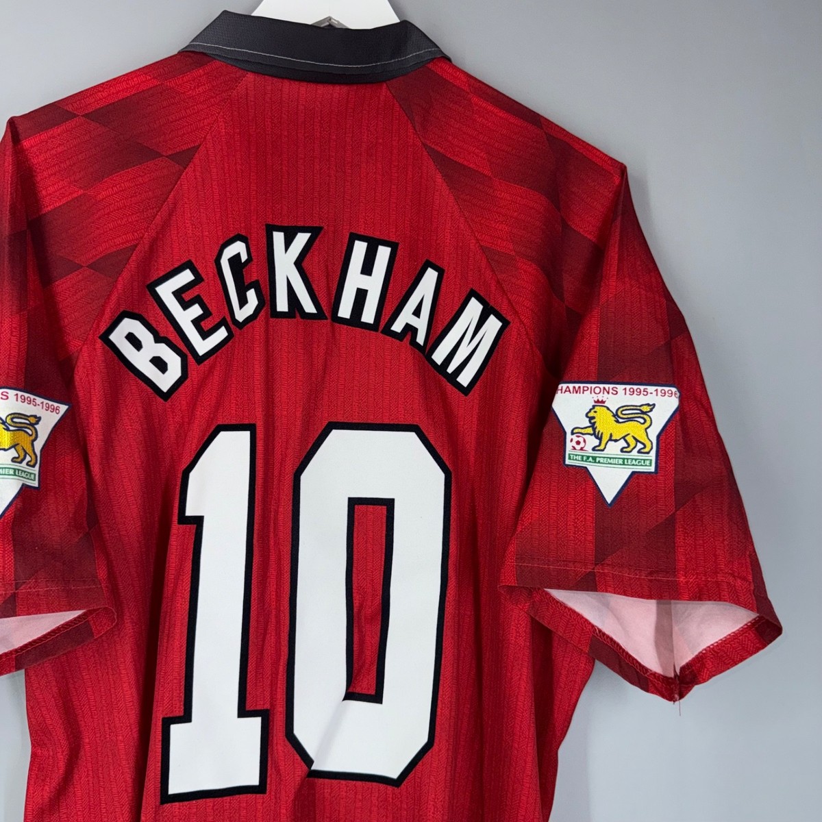MANCHESTER UNITED 1996 1997 1998 HOME FOOTBALL SHIRT UMBRO JERSEY