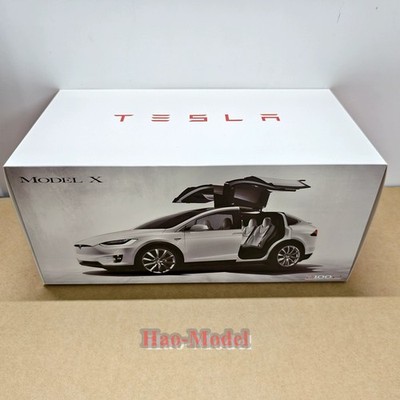 1:18 TESLA MODEL X SUV Alloy Diecast Model Car Display Collection