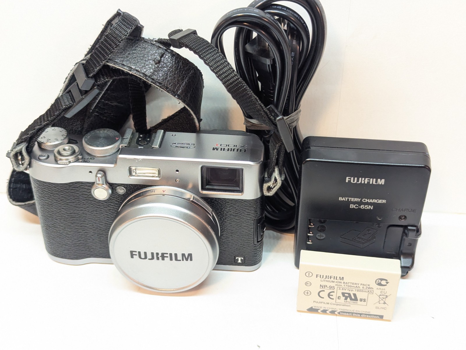 Fuji X100T vintage camera equipment - eBay listing photo 2