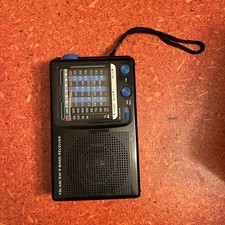 Vintage Portable AM/FM Radio