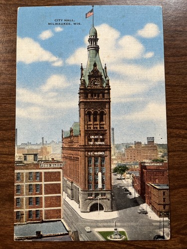 City Hall, Milwaukee, Wisconsin WI Linen Postcard ~ Unposted - Picture 1 of 2