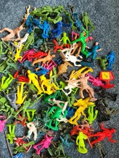 Lot Over 100 Vintage Army Men, Cowboys, Indians, Astronauts, Civil War,...