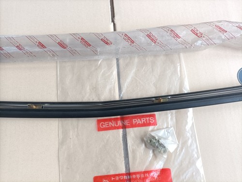 Capó delantero cromado moldeado para TOYOTA CORONA RT100 Nuevo/Japón - Imagen 7 de 9