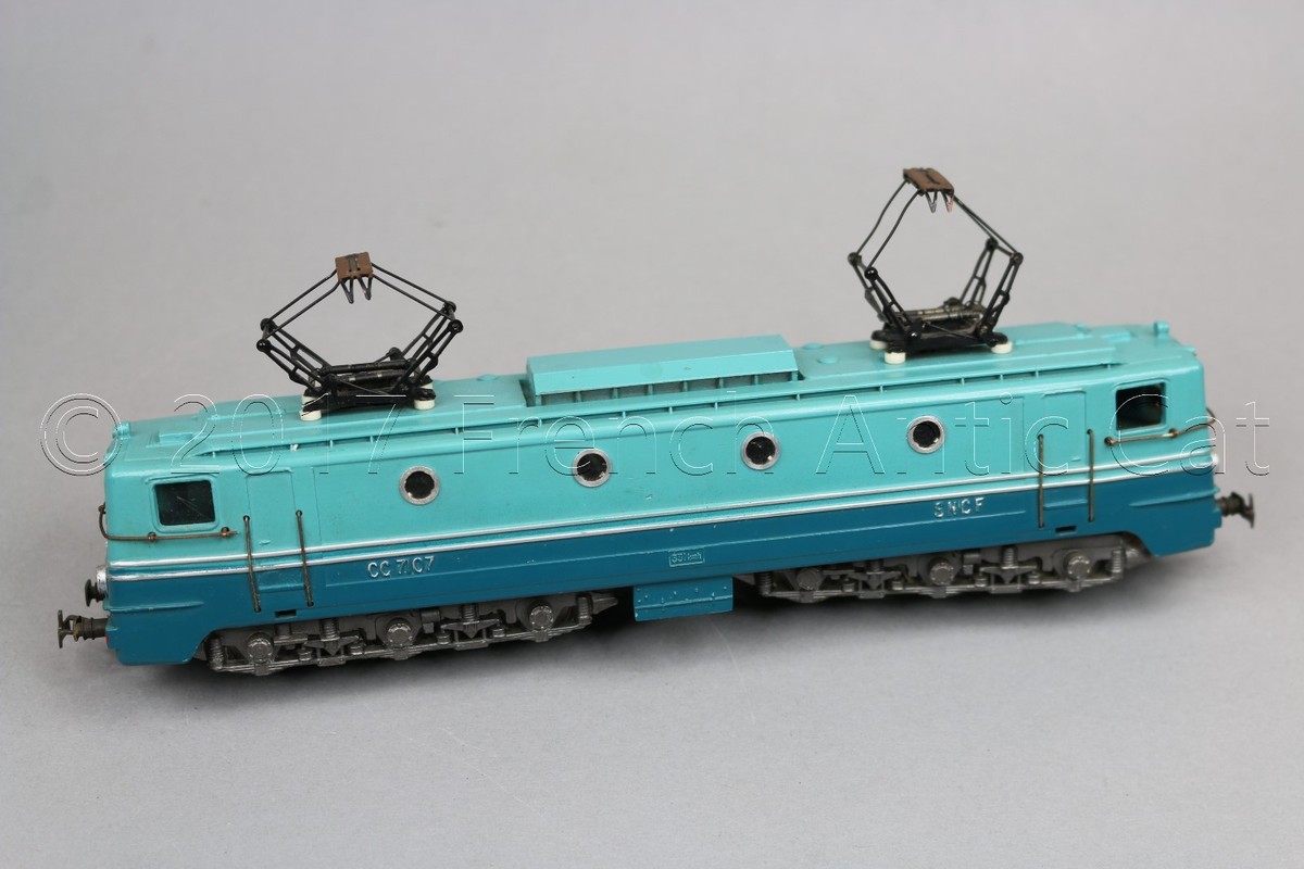 T A B Locomotive Electrique . CC 6527 SNCF - HO
