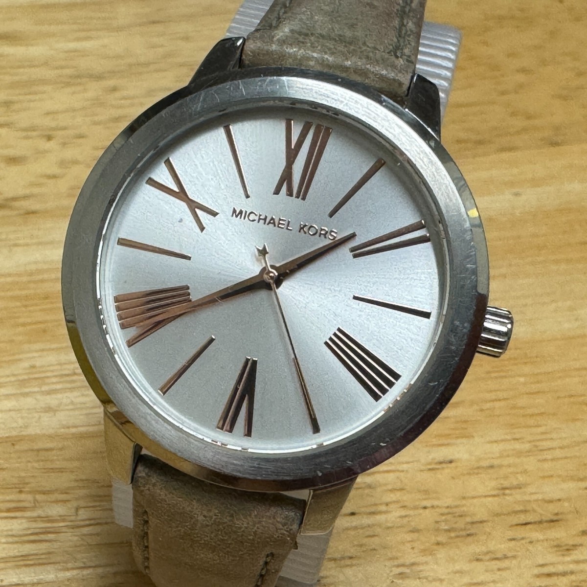 Michael Kors Quartz Watch MK-2479 Women 50m Silver Steel  display picture 3