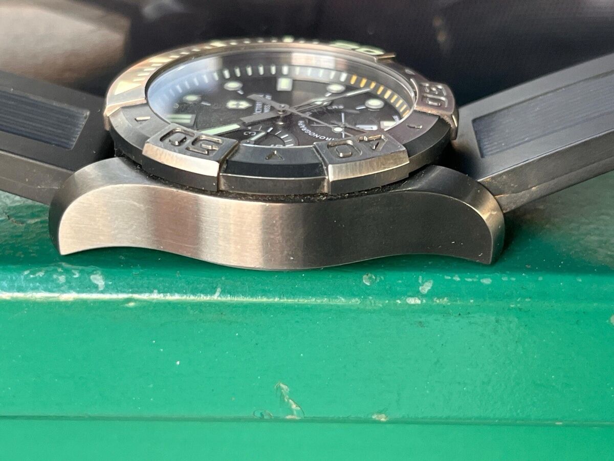Victorinox dive master 500 241424 Quartz | eBay Victorinox dive master 500 241424 Quartz | eBay