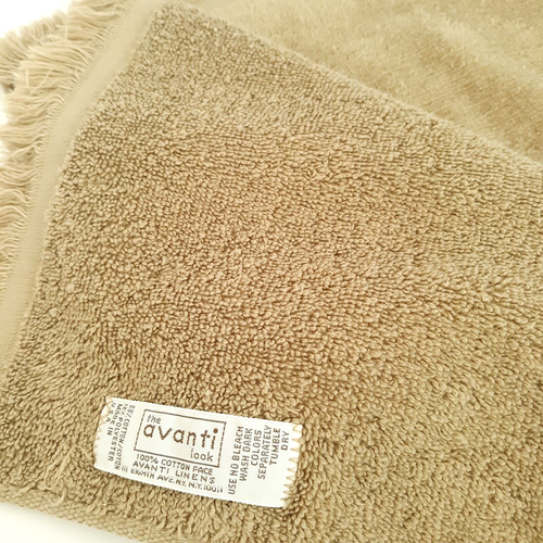 Vintage 2 Hand Towels Fringe Hem MCM Tan with Brown Embroidery Avante Linens - Picture 3 of 5