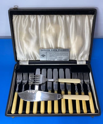 Fish Eaters & Two Extra Servers Boxed FIRTH STAYBRIGHT Vintage EPNS Cutlery - Image 1 of 4