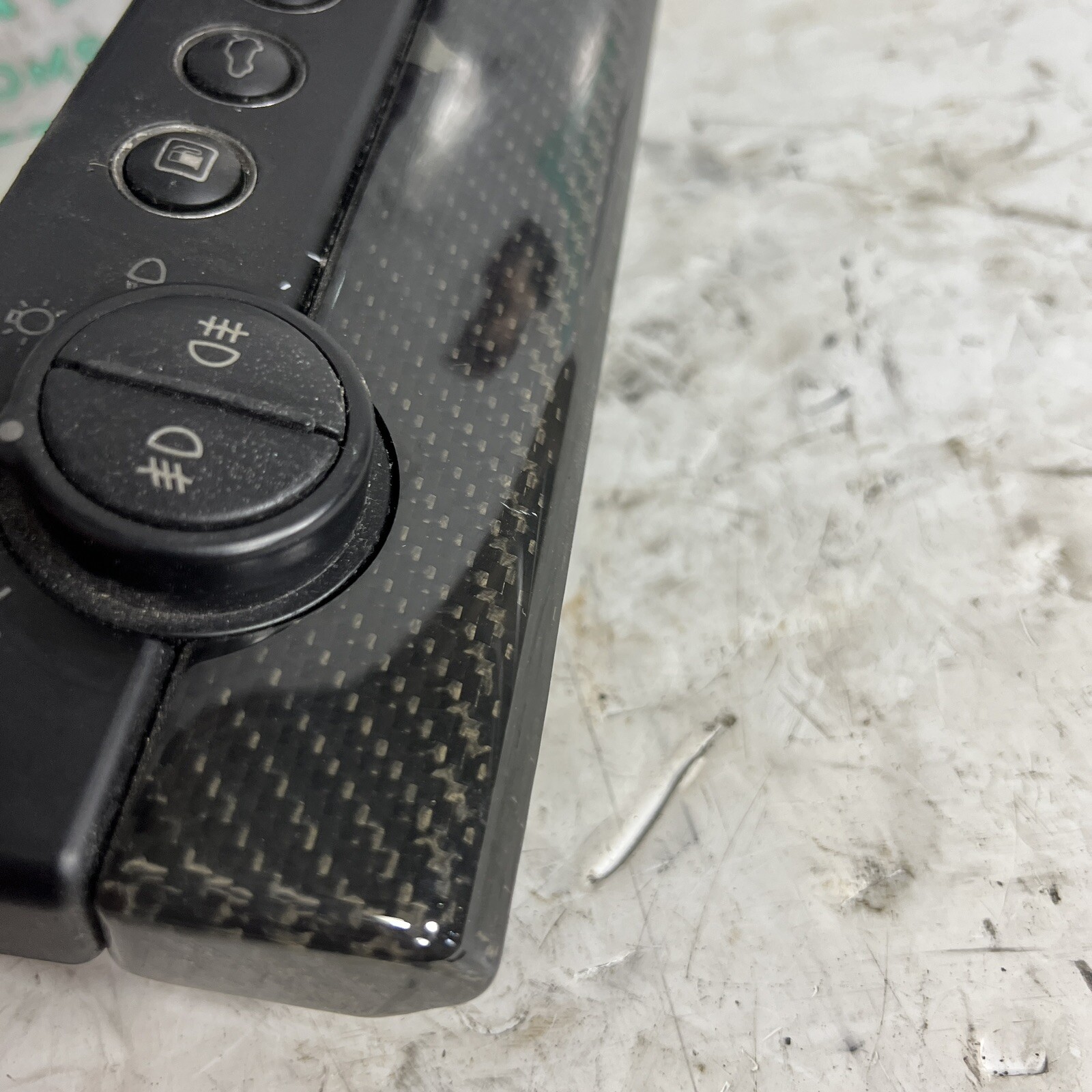 04-08 Maserati Quattroporte Headlight Trunk Fuel Door Control Switch Panel M139