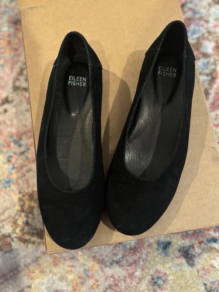 Zapatos planos de gamuza negros para mujer Eileen Fisher talla 7 Foto 2 de 4