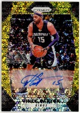 Vince Carter 2017-18 Panini Prizm Fastbreak Gold Prizm Autograph Card #25 05/10