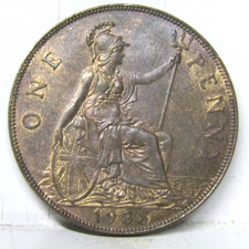 1935 One Penny Coin George V British - Excellent Grade With Lustre #322