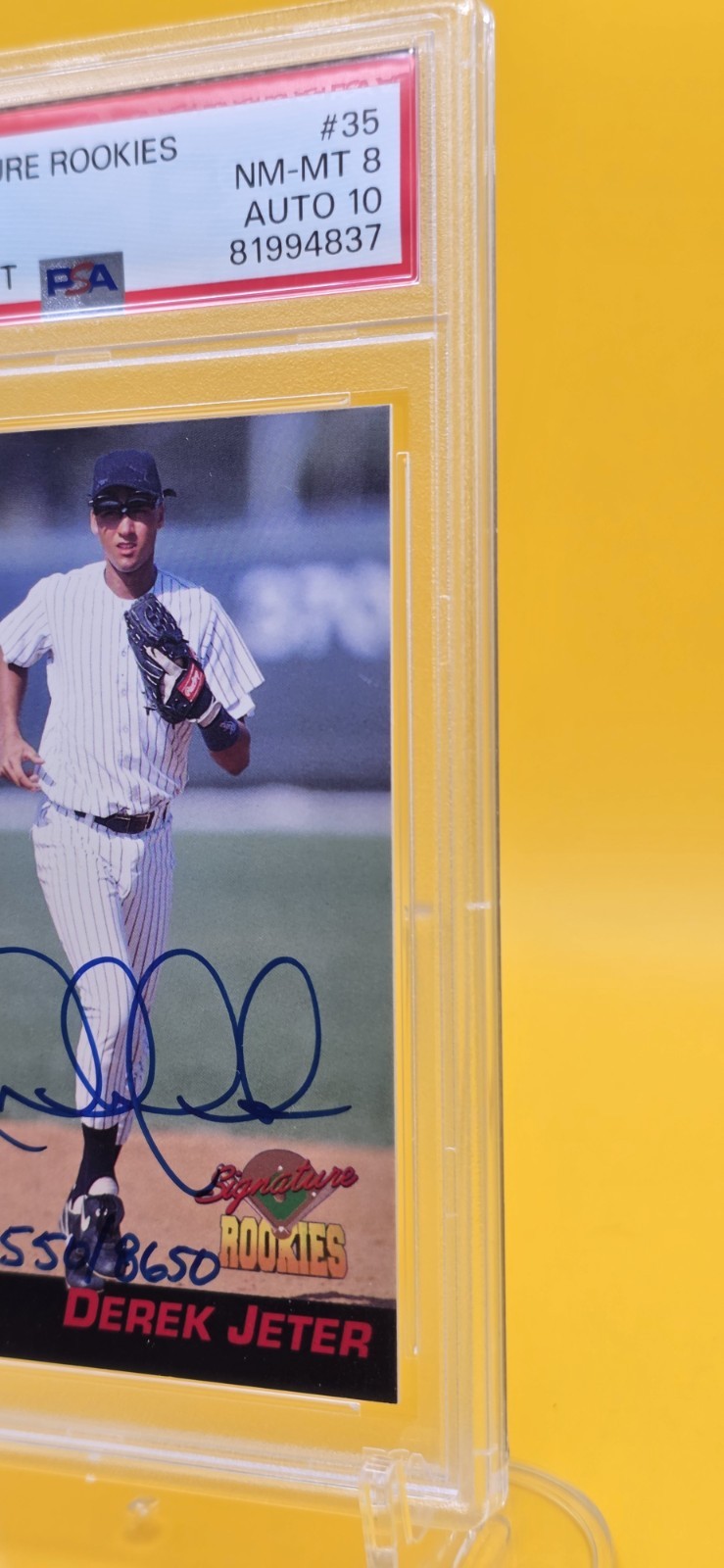PSA 8 NM MT - AUTO 10 - 1994 Signature Rookies - Derek Jeter #35  5550/8650 (AU) view 3
