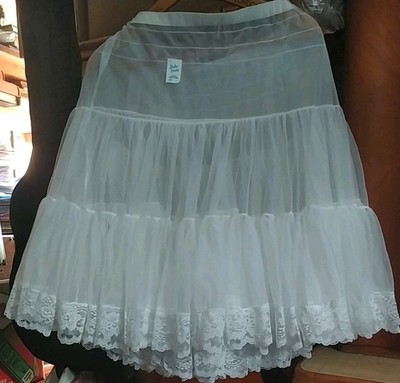 Softie Petticoats, Malco,2 lagig, Weiss,Schwarz,Rot,Spitzenabschluss