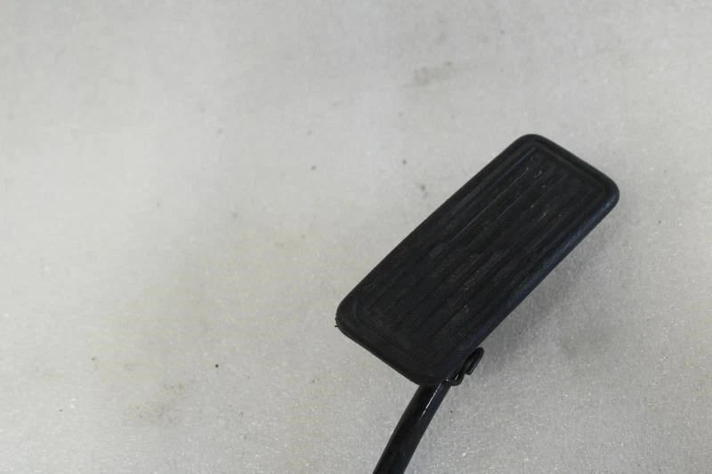 1992 1993 1994 1995 1996 1997 1998 2000 LEXUS SC400 SC300 ПЕДАЛЬ АКСЕЛЕРАТОРА - Изображение 3 из 4