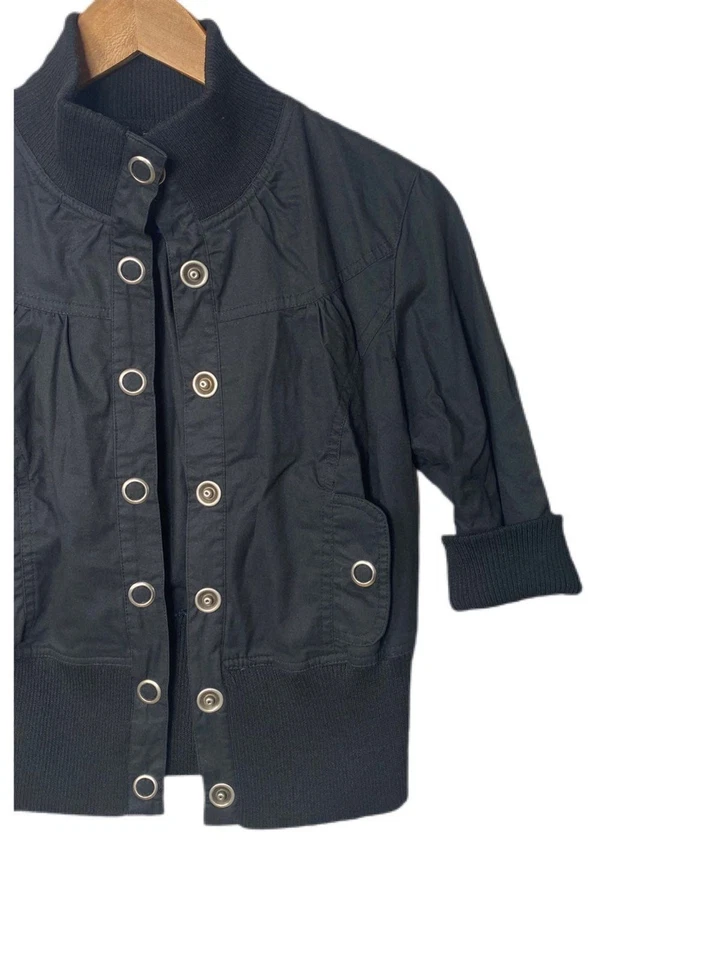 L Black Jacket, Snap buttons, roll up sleeves - Image 2 of 4