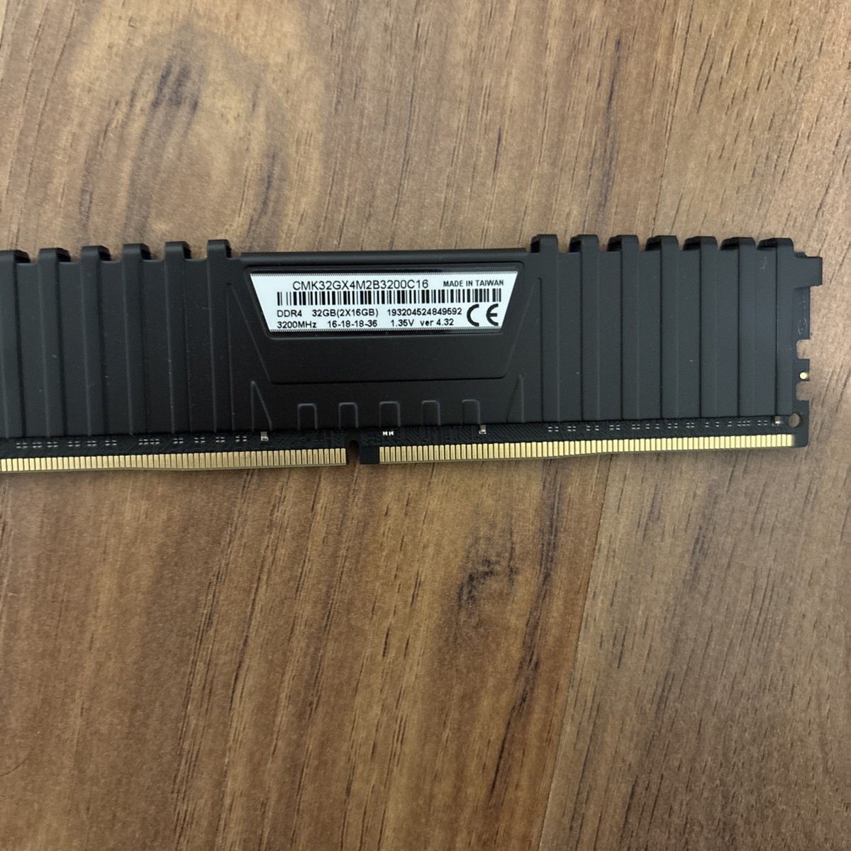 Corsair VENGEANCE® LPX 32GB (2 x 16GB) DDR4 DRAM 3200MHz DIMM RAM