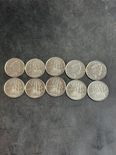 10 New Zealand 50 Cents, 10 x .50 NZD, Small Series, Cool Uncommon Coins