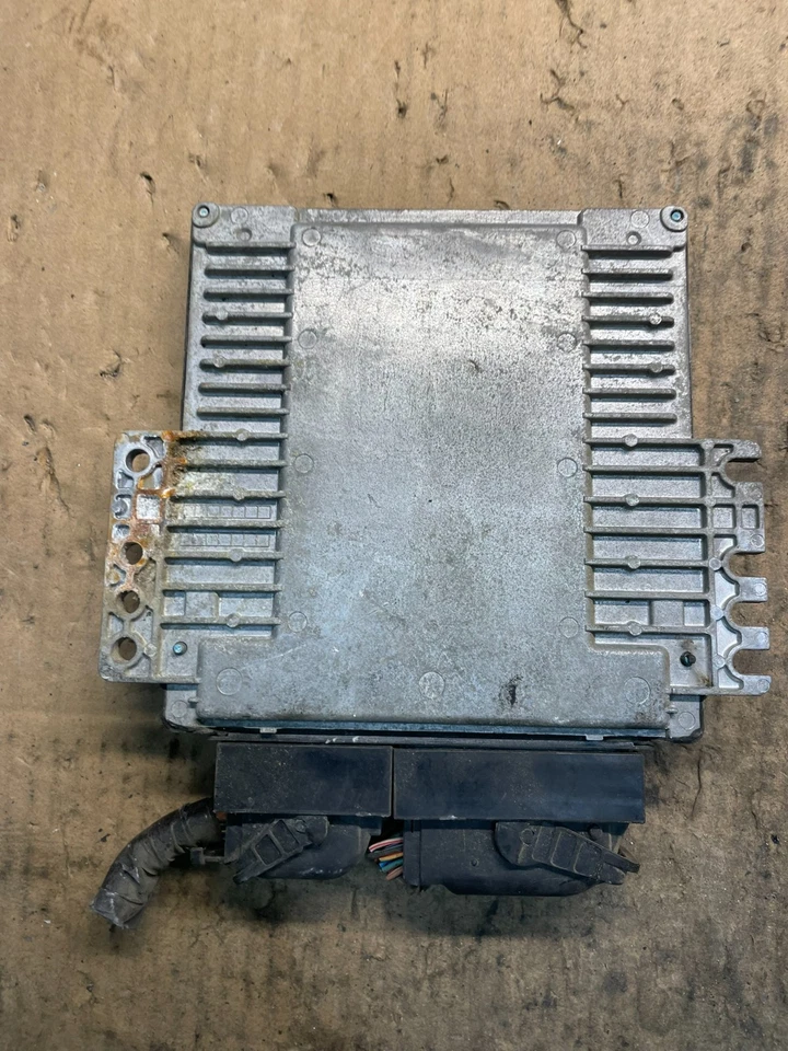 2005 Nissan Titan Ecm Ecu Engine Control Computer  mec83-630 b1 T2530 DG - Image 3 of 4