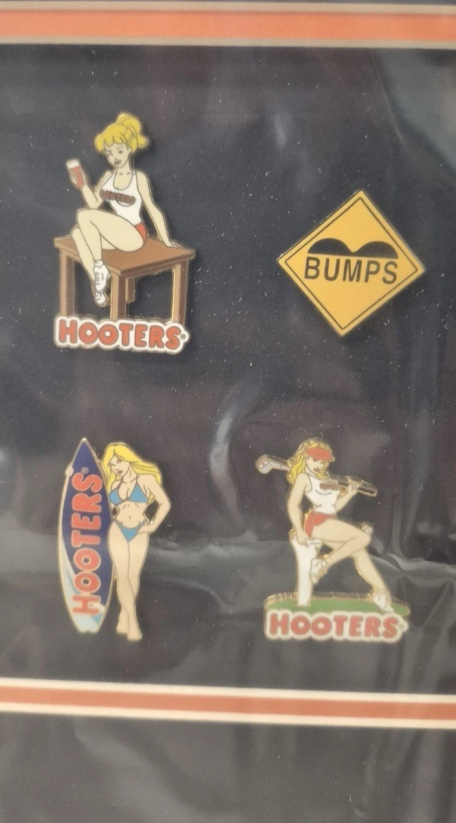 HOOTERS ピンバッジ Hooters 12pc Framed Pin Set 22in X 14in Exclusive NEW | eBay