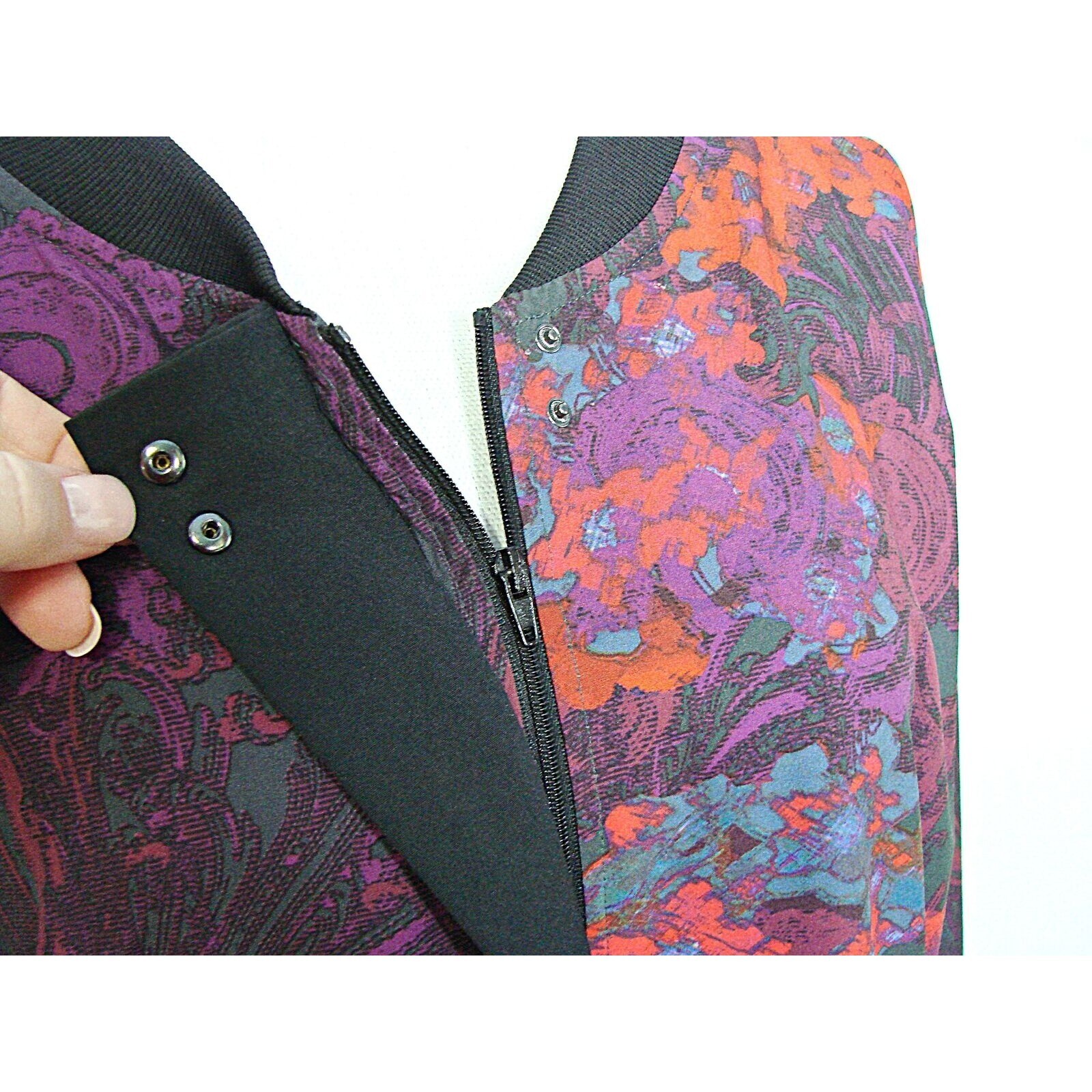 Fabletics Ithaca Romantic Purple Print Sleeve Zip… - image 3