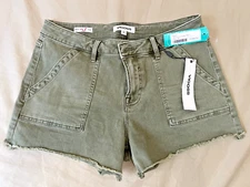 Vigoss Marley Short Women's Sz 31 Light Green Denim Shorts