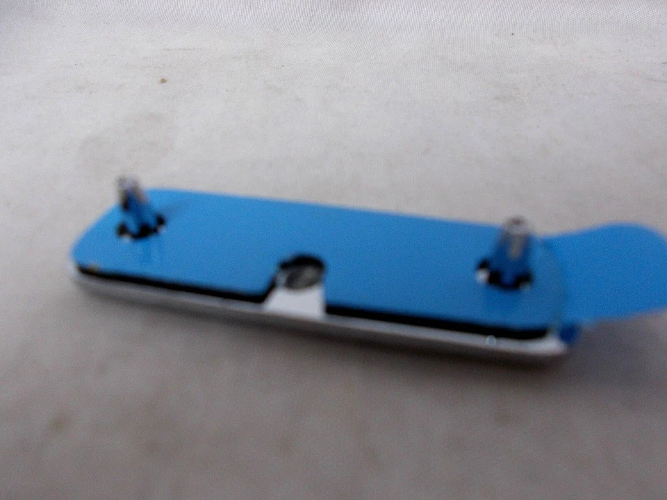 Placa de identificación emblema tapa maletero "LX" GD7B51761B se adapta a Mazda 626 1998-1999 Foto 3 de 4