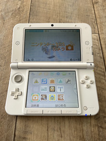 [S-rank] Nintendo 3DS LL XL console White with Charger/Stylus   Region is Japan