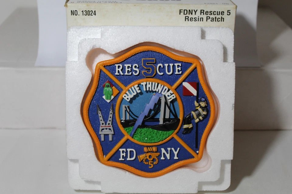 CODE 3 COLLECTIBLES FDNY Rescue 5 Resin Patch Fire Department of New York - Image 2 of 2