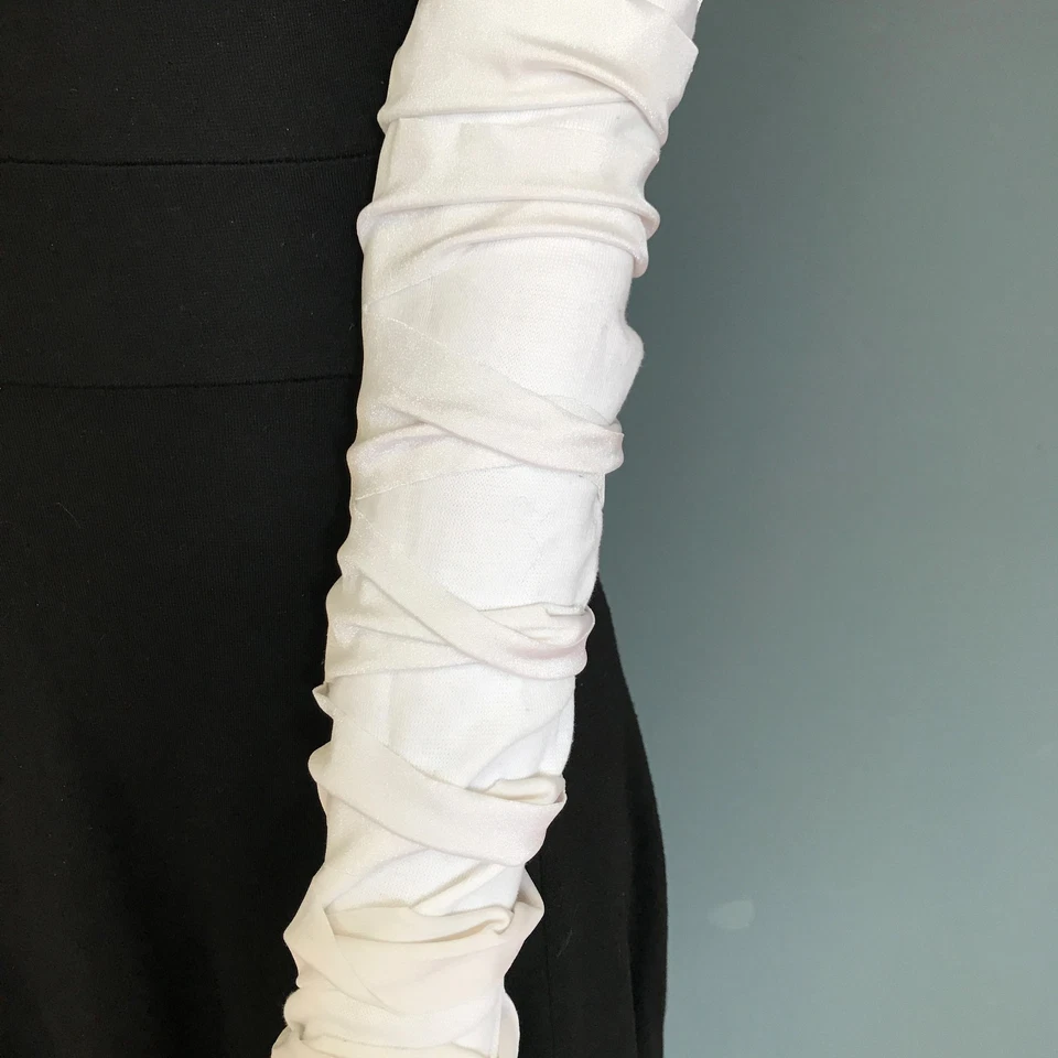 Cut Out Gloves White Arm Warmers Striped Bride Arm Sleeves Lace Up Mummy Costume - Image 4 of 4